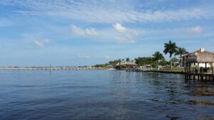 Read more about the article Restaurants (by boat)
